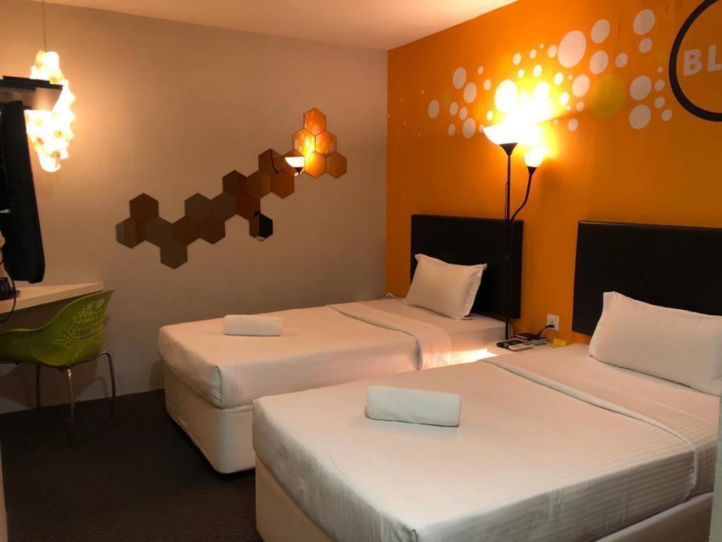 Hotel Zamburger Bliss Johor Bahru Zewnętrze zdjęcie